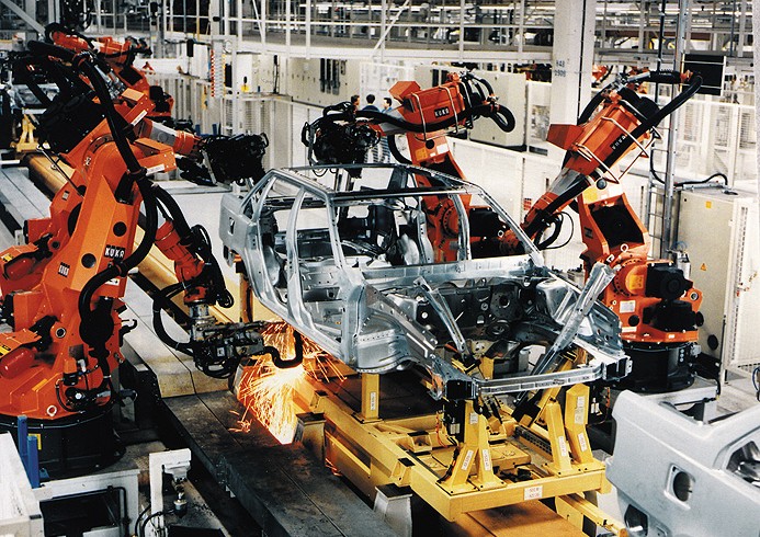 Ekonomiku stále nejvíce táhne automobilový průmysl Ekonomiku stále nejvíce táhne automobilový průmysl